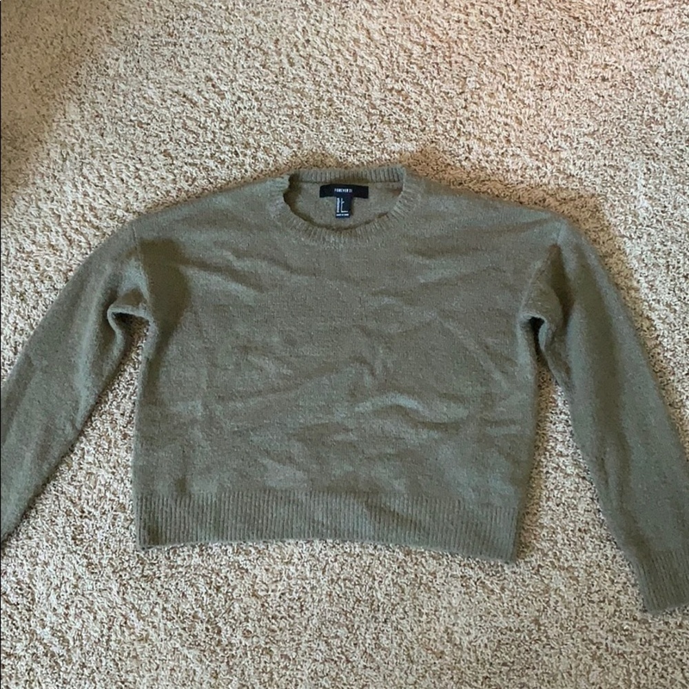 Forever 21 knit cropped sweater